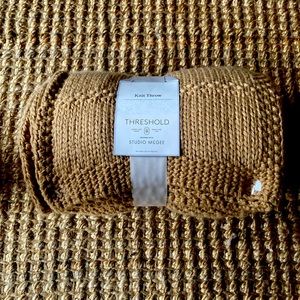 STUDIO MCGEE KNIT GRID THROW BLANKET CAMEL 50X60 NEW